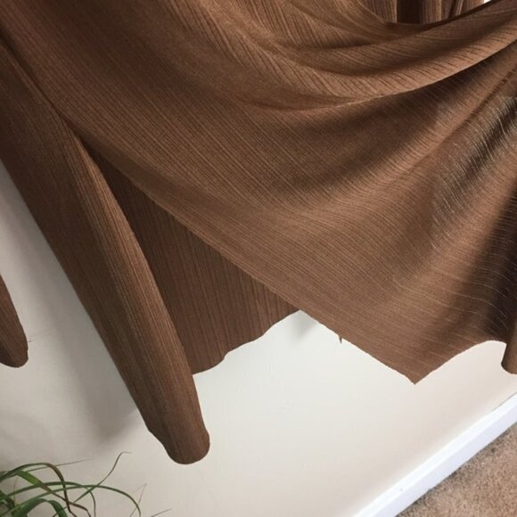 [Zara] Brown Asymmetrical Crossover Slit Top - Picture 5 of 8